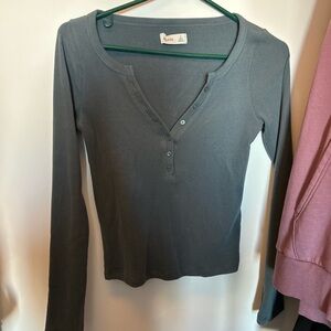 Hollister Charcoal Long Sleeve Tee